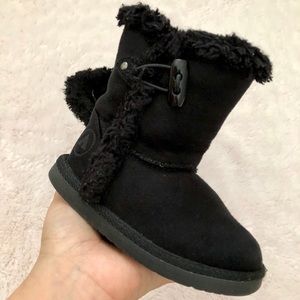 Airwalk Girl Black Furry Boots Size 6.5